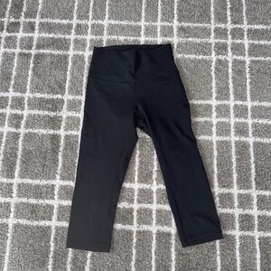 Lululemon 17” Black Wunder Under High-Rise Leggings